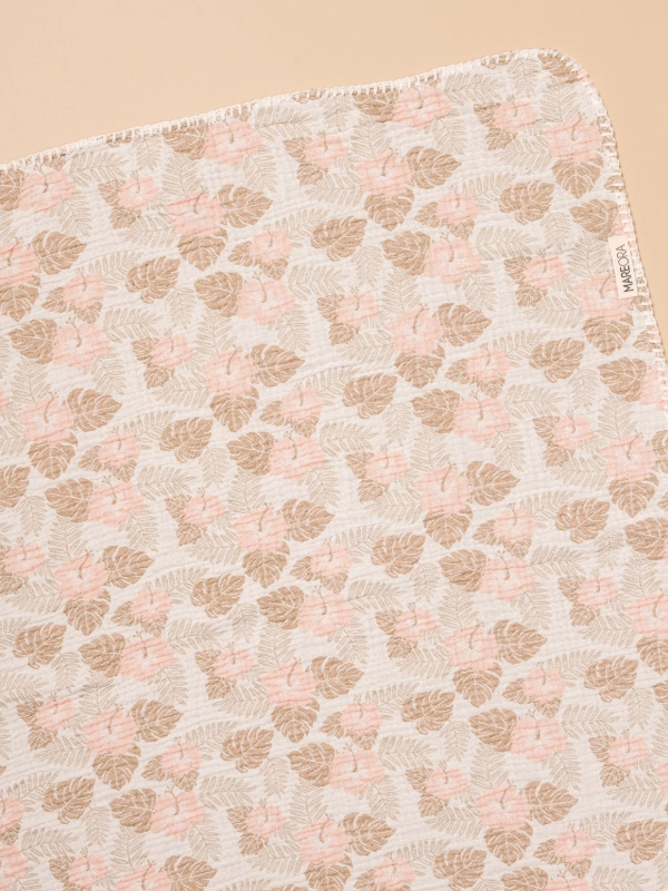 Hibiscus throw