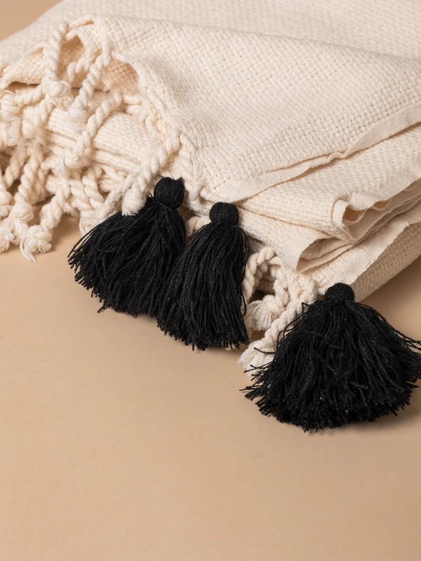 Camvas throw