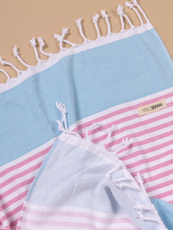 Beach towel stripes