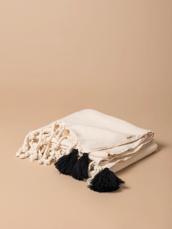 Camvas throw