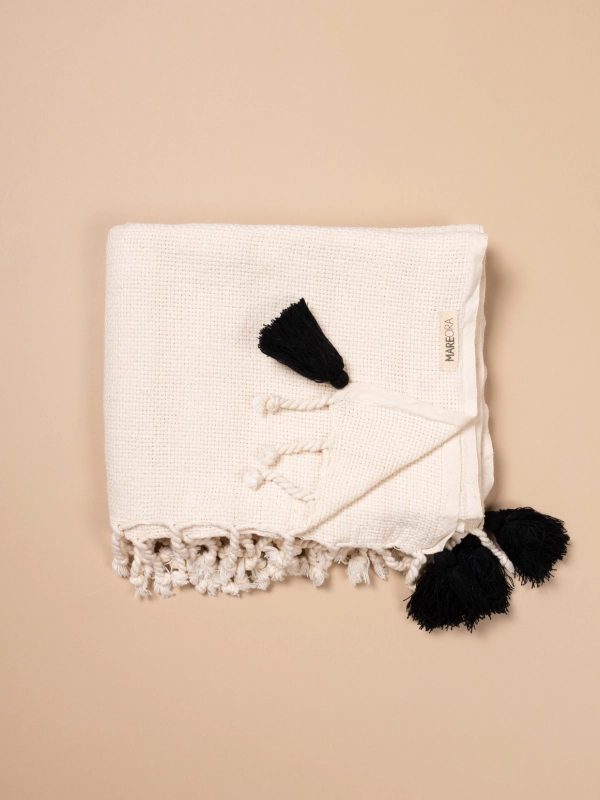 Camvas throw