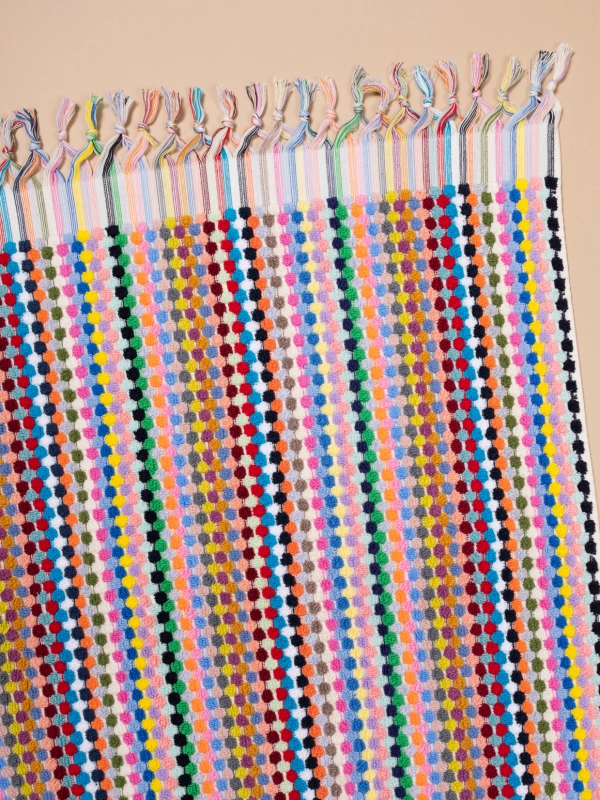 Pom pom bath towel