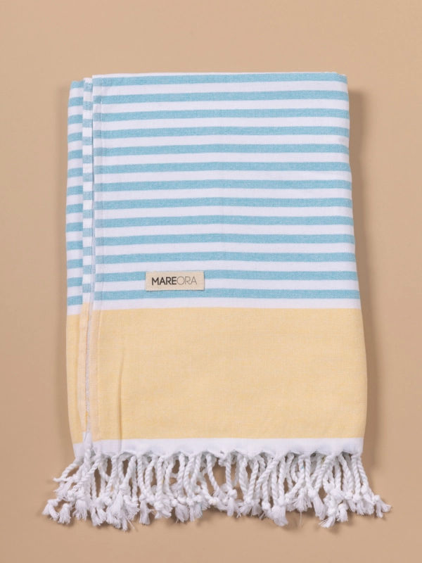 Beach towel stripes