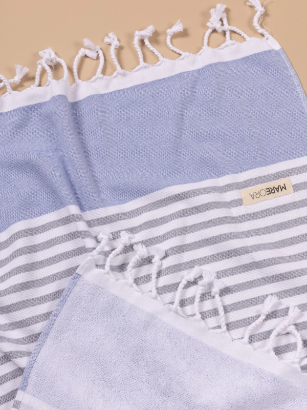 Beach towel stripes