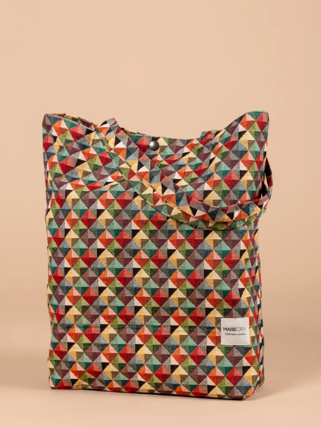 TRIANGLE